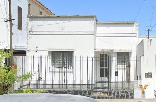 Casa en venta en la Plata · 3 ambientes