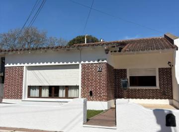 Casa · 1m² · 5 Ambientes · Excelente Propiedad a La Venta en Coronel Vidal