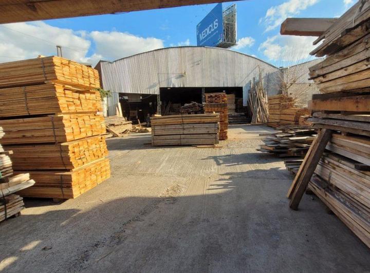Bodega-Galpón · 1300m²