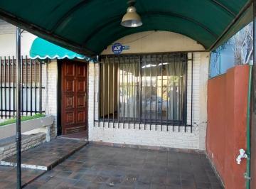 Casa · 80m² · 3 Ambientes · 1 Cochera · Venta Duplex Castelar 3 Amb, Parque y Cochera