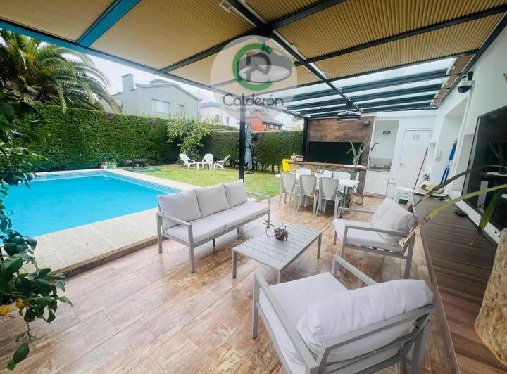 Casa · 130m² · 3 Ambientes · 2 Cocheras