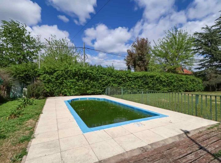 Terreno · 1300m²