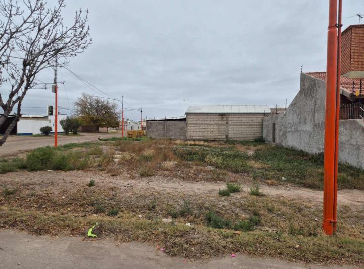 Terreno · 292m²