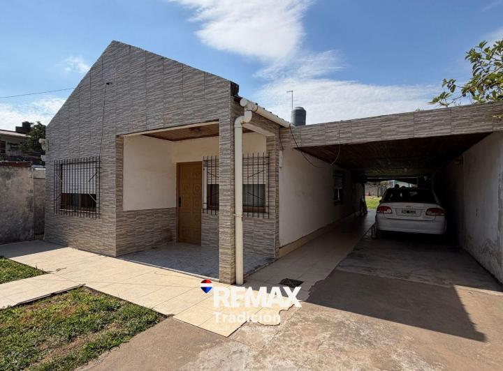 Casa · 82m² · 5 Ambientes · 1 Cochera