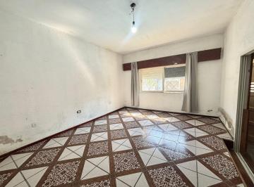 Casa · 158m² · 3 Ambientes · 1 Cochera · Casa en Venta 3 Amb C/pileta y Cochera Gerli
