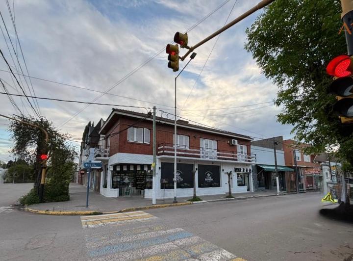 Casa · 107m² · 6 Ambientes · 1 Cochera