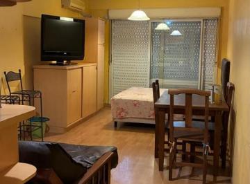 Departamento · 40m² · 1 Ambiente · Monoambiente en Palermo con Balcón y Pileta