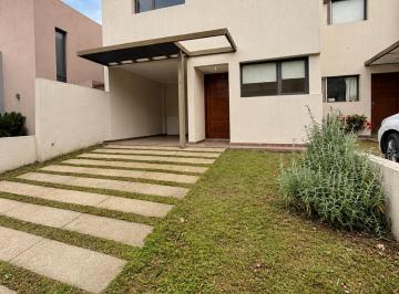 Casa · 110m² · 5 Ambientes · 1 Cochera · Vende Duplex 3 Dorm. Apto Credito - Tejas del Sur 2