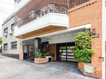 Departamento · 106m² · 5 Ambientes · Venta Departamento 5 Ambientes Piso Luminoso Balcón Cochera Fija Baulera Parque Chacabuco