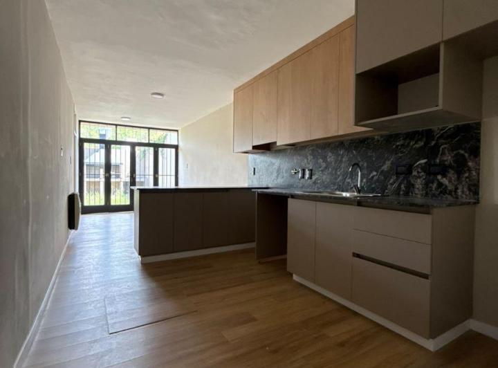 Casa · 138m² · 6 Ambientes · 1 Cochera