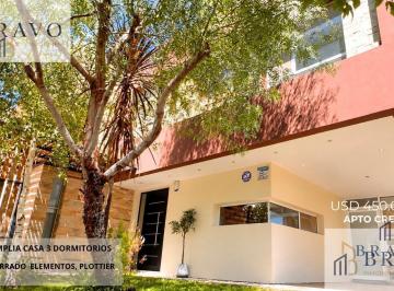 Casa · 277m² · 5 Ambientes · 2 Cocheras · Venta Casa 3 Dorm. Barrio Elementos, Plottier.