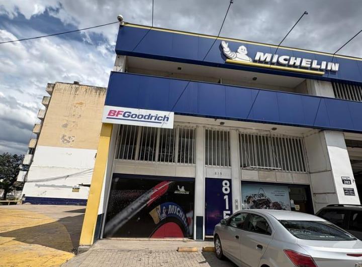 Local comercial · 468m² · 1 Ambiente