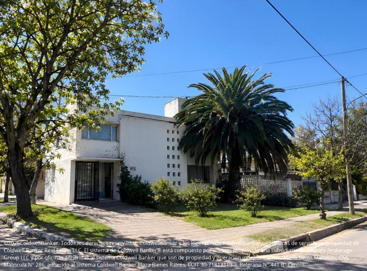 Casa · 170m² · 5 Ambientes · 1 Cochera