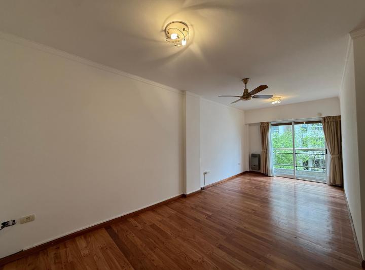 Departamento · 56m² · 5 Ambientes · 1 Cochera