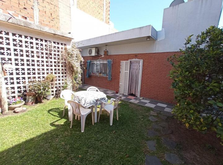 Casa · 122m² · 4 Ambientes · 1 Cochera