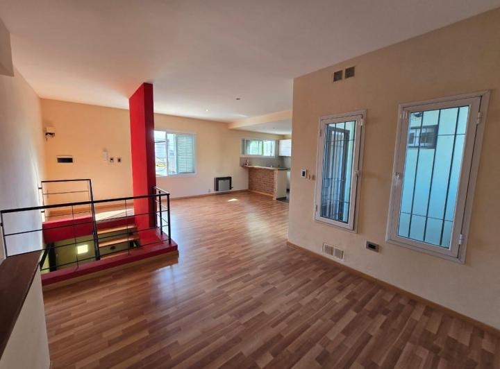 Departamento · 80m² · 5 Ambientes · 1 Cochera