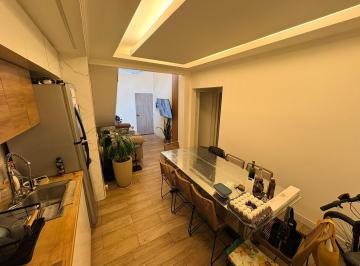 PH · 70m² · 4 Ambientes · PH en Venta en Lanús Oeste