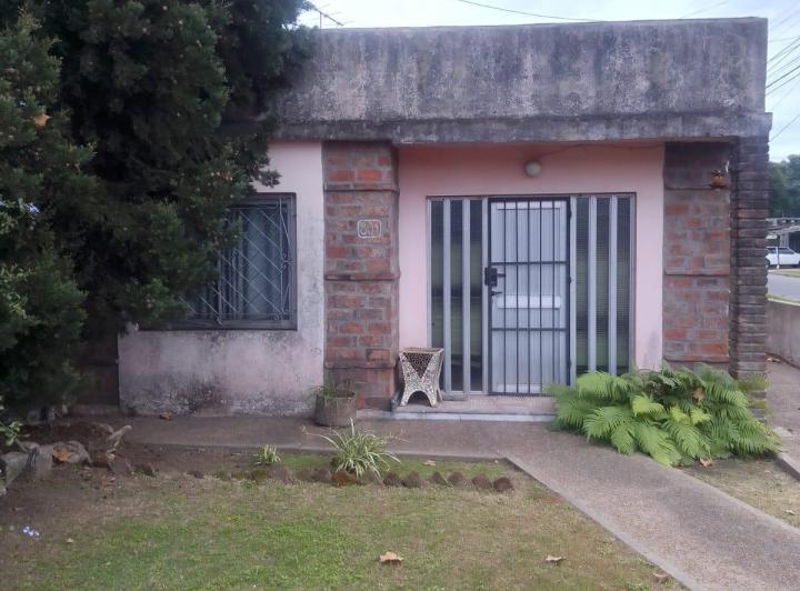 Casa · 90m² · 3 Ambientes · 1 Cochera