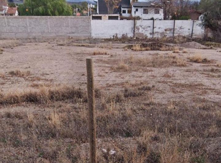 Terreno · 660m²
