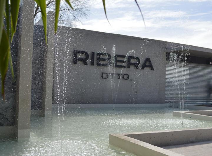 Terreno · 840m²