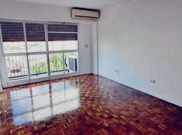Departamento de 3 ambientes, Parque Patricios · Departamento en Alquiler 3 Amb C/balcón en Parque Patricios