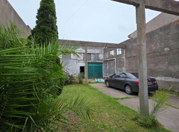 Bodega-Galpón · 221m² · Galpon Zona Equipamiento