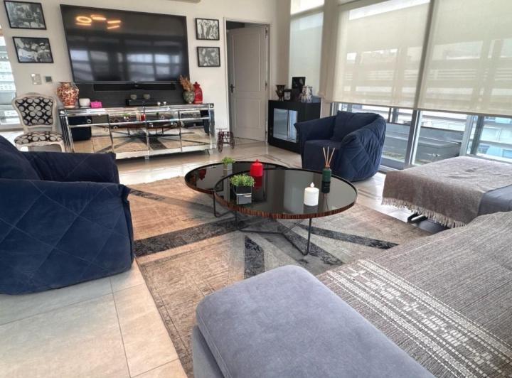 Departamento · 348m² · 4 Ambientes · 2 Cocheras