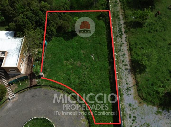Terreno · 621m²