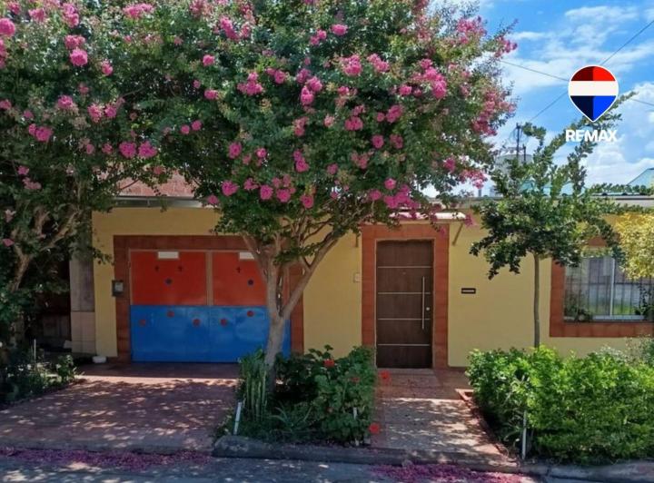 Casa · 186m² · 4 Ambientes · 1 Cochera