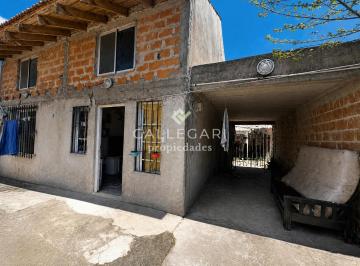 Casa de 4 ambientes, Berazategui · Casa 4 Ambientes a Refaccionar en Venta - Hudson