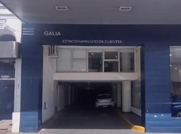 Garage · 12m² · 49 Entre 8 y 9 - Cochera Estacionamiento Galia Excelente Ubicación