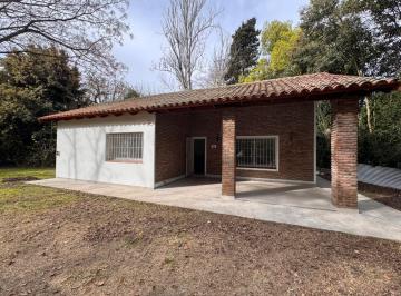 Casa · 94m² · 4 Ambientes · 1 Cochera · Casa en Villa Elisa