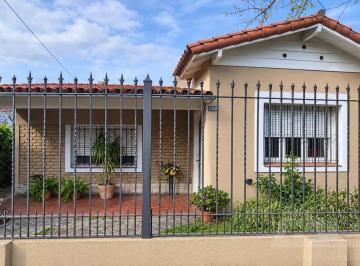 Casa · 130m² · 5 Ambientes · Dos Viviendas en Lote de 321 m² | Apta Crédito | Servicios Independientes