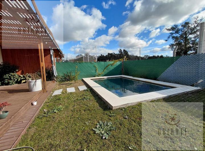 Casa · 70m² · 3 Ambientes · 2 Cocheras