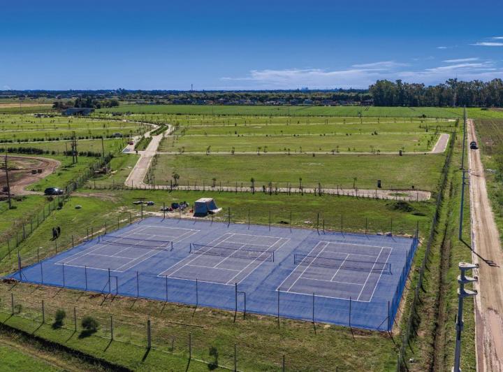 Terreno · 587m²