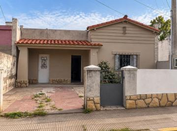 Casa de 4 ambientes, Bahía Blanca · Dos Casas en Venta - Almafuerte 1500 Bahía Blanca