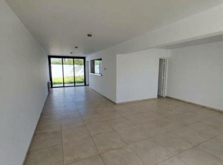 Casa · 160m² · 4 Ambientes · 2 Cocheras