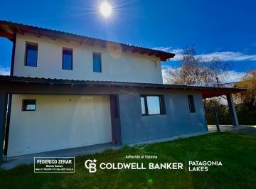 Casa · 141m² · 4 Ambientes · 1 Cochera · Venta | Casa en Dina Huapi – Dinamarca 64 Amplitud, Comodidad.