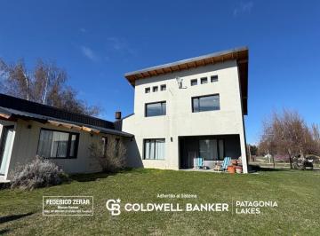 Casa · 141m² · 4 Ambientes · 1 Cochera · Venta | Casa en Dina Huapi