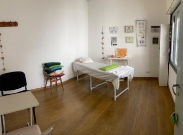 Oficina comercial · 35m² · 4 Ambientes · Villate 1800 Oficina con Cocina y Baño Compartidos