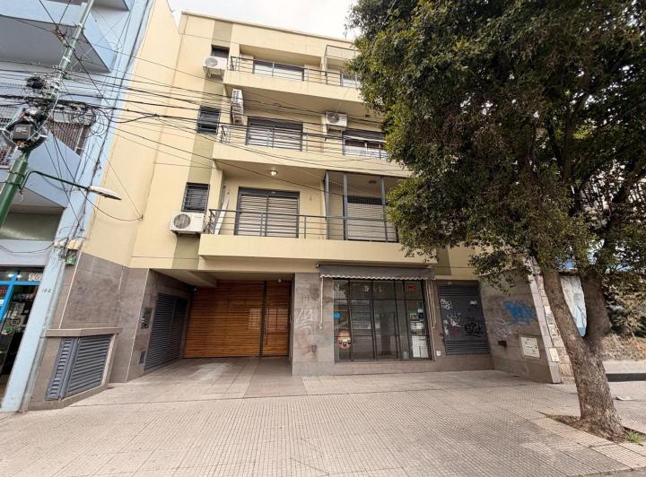 Departamento · 42m² · 2 Ambientes · 1 Cochera
