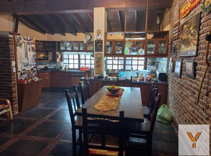 Casa · 581m² · 7 Ambientes