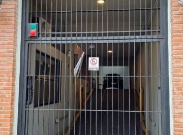 Garage · 12m² · Pje. Ricardone 1270 - Cochera en Venta - Centro, Rosario