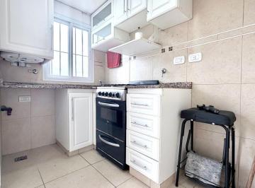 Departamento de 2 ambientes, Lanús · Alquiler Departamento Semipiso 2 Ambientes con Cochera Lanus Este