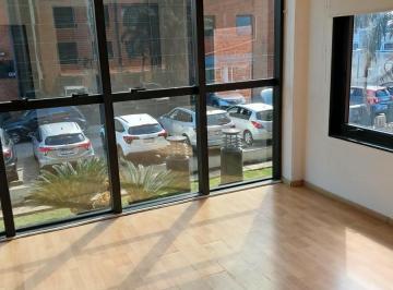 Oficina comercial · 110m² · 3 Ambientes · Oficina en Alquiler - 2 Dorm. 2 Baños - 110 m - Puerto Madero