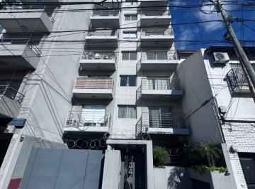 Departamento de 1 ambiente, Monte Castro · Venta - Monoamb - Apto Prof - Espacio Guarda Coche Fijo - Balcon - A/a - Excelente Estado