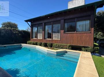 Casa · 275m² · 3 Ambientes · 3 Cocheras · Casa en Venta 4 Amb. con Quincho y Pileta en Country Maschwitz Club