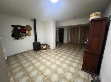Casa · 115m² · 6 Ambientes · 2 Cocheras · Casa en Venta en Barrio Panamericano de 3 Dorm., Cordoba