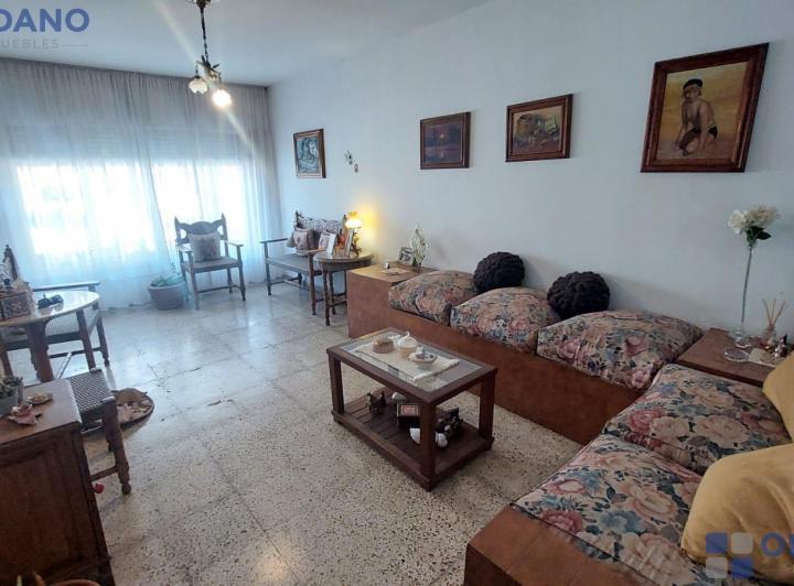 Casa · 119m² · 4 Ambientes · 2 Cocheras