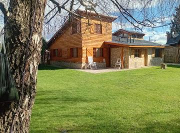 Casa de 4 ambientes, Junin de los Andes · Vendo Hermosa Casa Centrica, a Pocos m del Rio Chimehuin